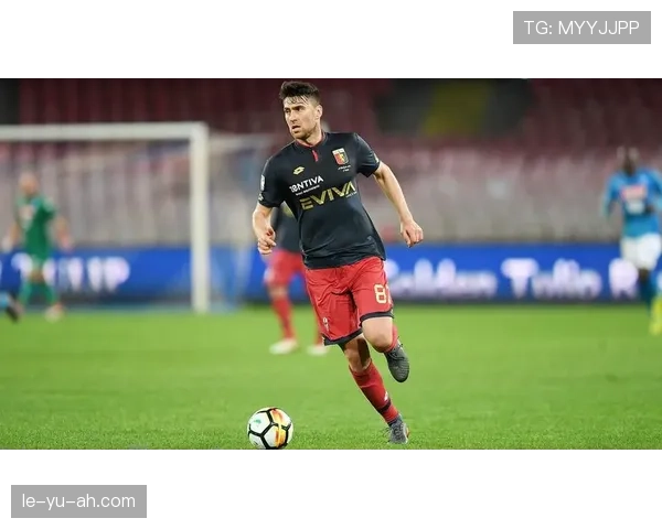 Osimhen凭借创新训练方法持续提升足球表现，竞技状态引发广泛关注