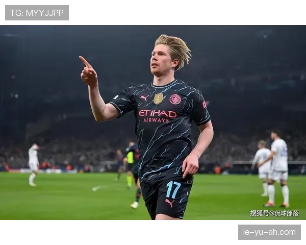 德布劳内化身隐形斗士，精准拦截抢断筑牢防线表现抢眼