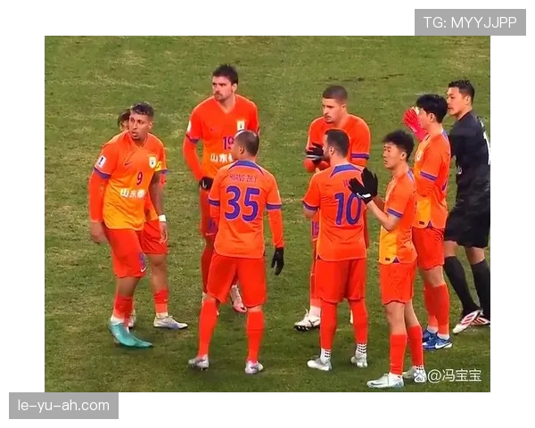 足球明星主力闪耀赛场，球队联赛战绩攀升至历史新高